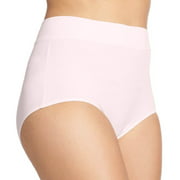 Women's no pinching. no problems. tailored brief panty, style 5738 Image 1 of 2