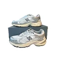 thumbnail image 2 of Size 11 - New Balance 725v1 Metallic Silver Slate Grey *NEW with Box*, 2 of 6