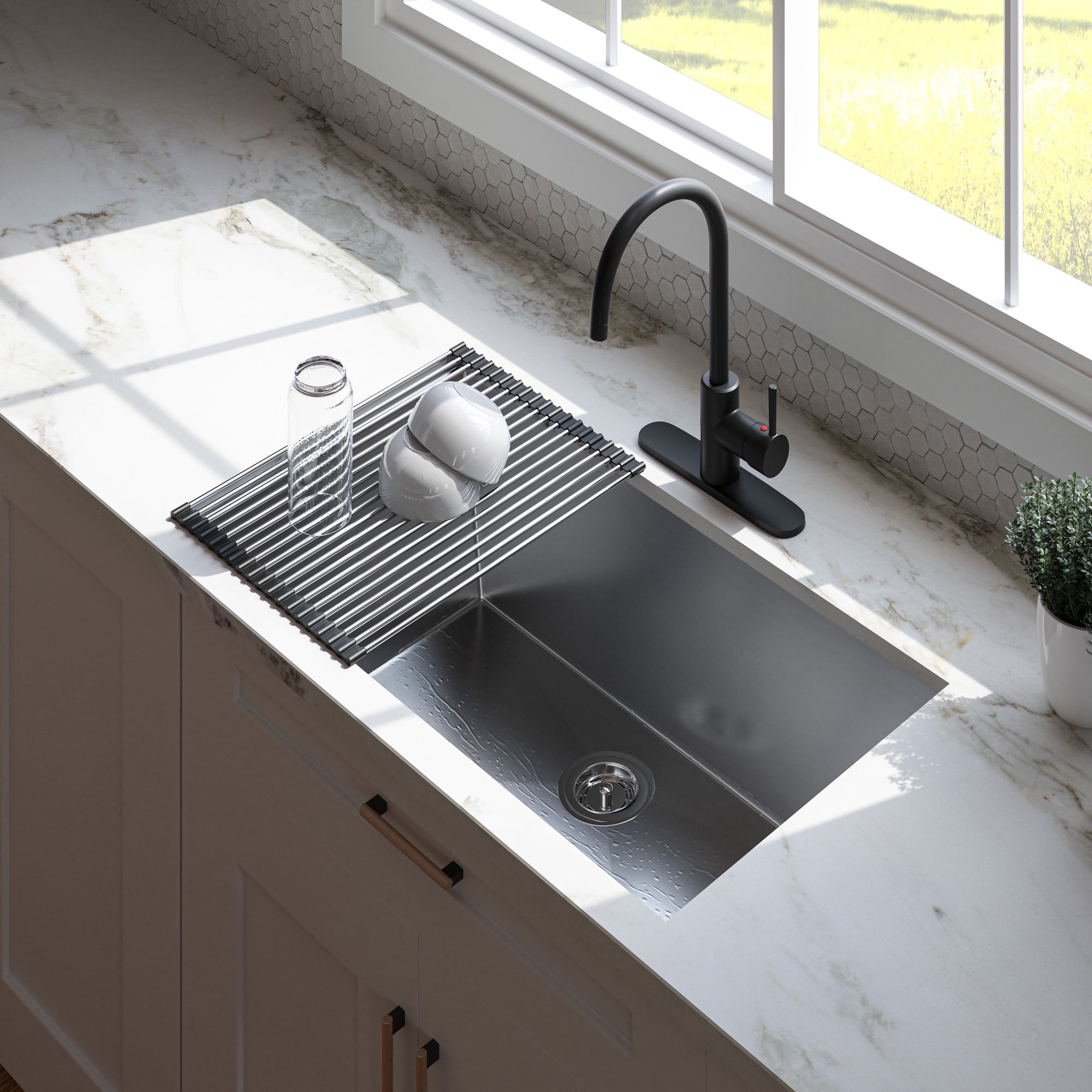 Handmade Stainless Steel Single Bowl Undermount Kitchen Sink, 32 x 18 x 10 in.