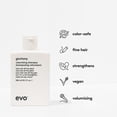 thumbnail image 2 of Makeup Revolution Glow Fix Spray fijador iluminador Acabado brillante Spray fijador hidratante e iluminador para rostro Vegano y libre de crueldad animal 3.38fl.oz, 2 of 5