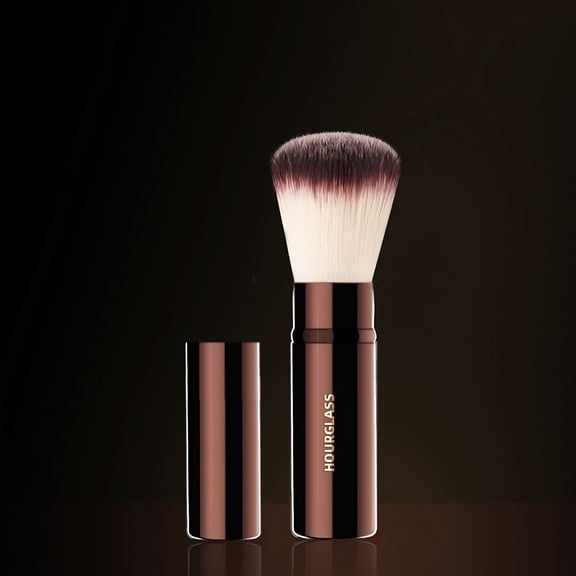 Hourglass Retractable Kabuki Brush