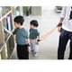 thumbnail image 2 of Arnés de seguridad para niños con correa para la muñeca y cuerda de tracción, cinturón antipérdida de 1,5 m (naranja), 2 of 5