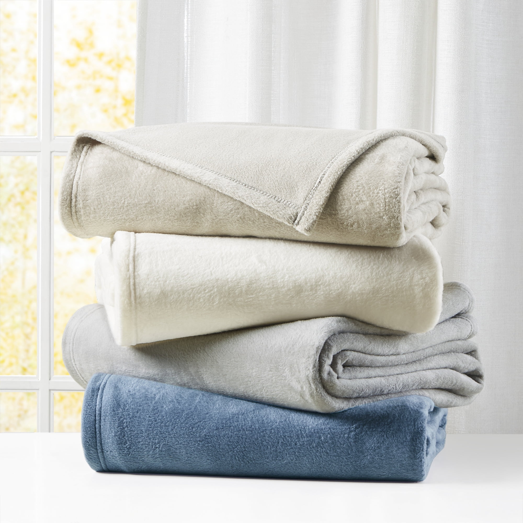 Comfort Classics Liquid Velvet Lightweight Fleece Blanket, Twin Blue