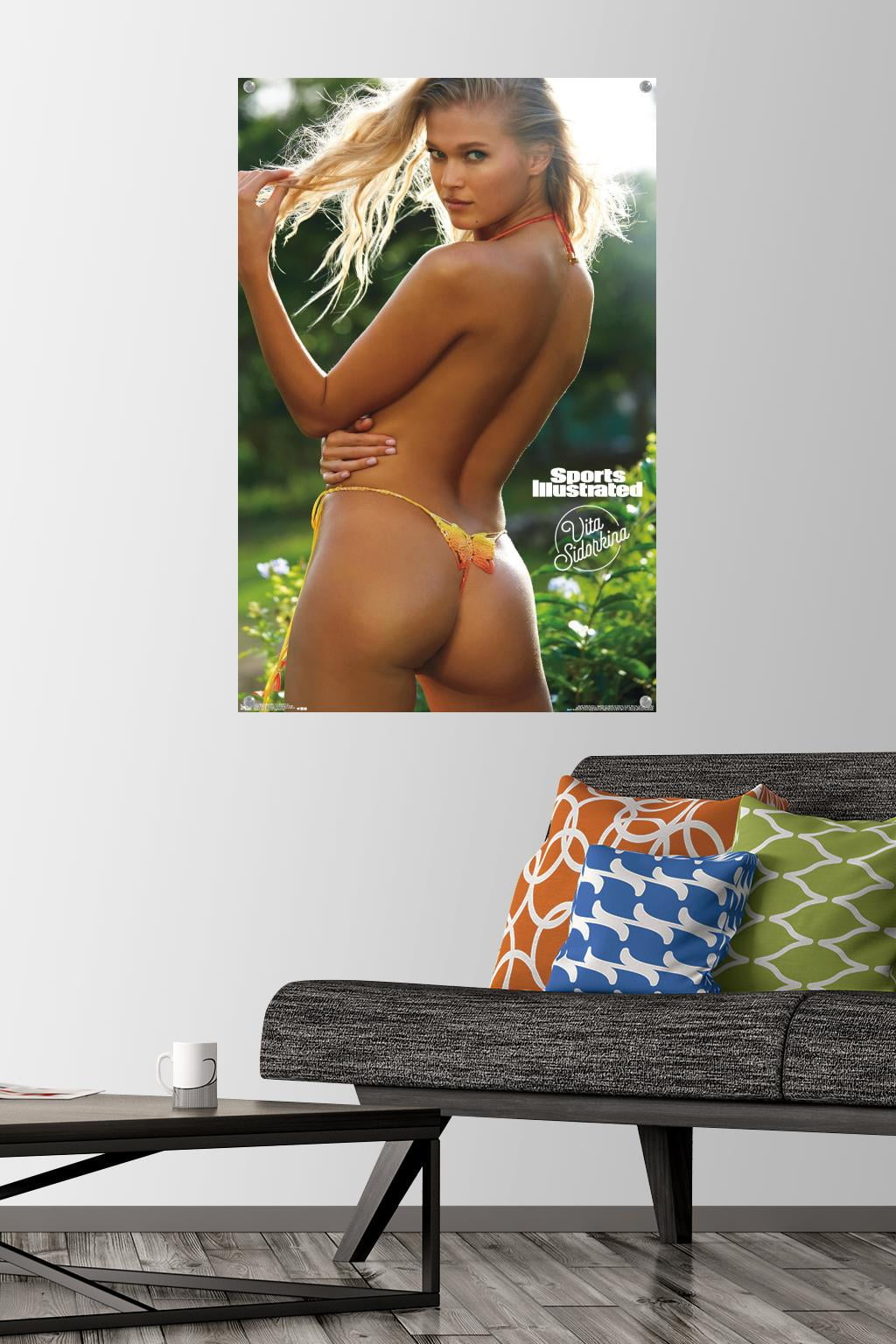 Sports Illustrated: Swimsuit Edition - Vital Sidorkina 18 Wall Poster with Pushpins, 22.375" x 34"