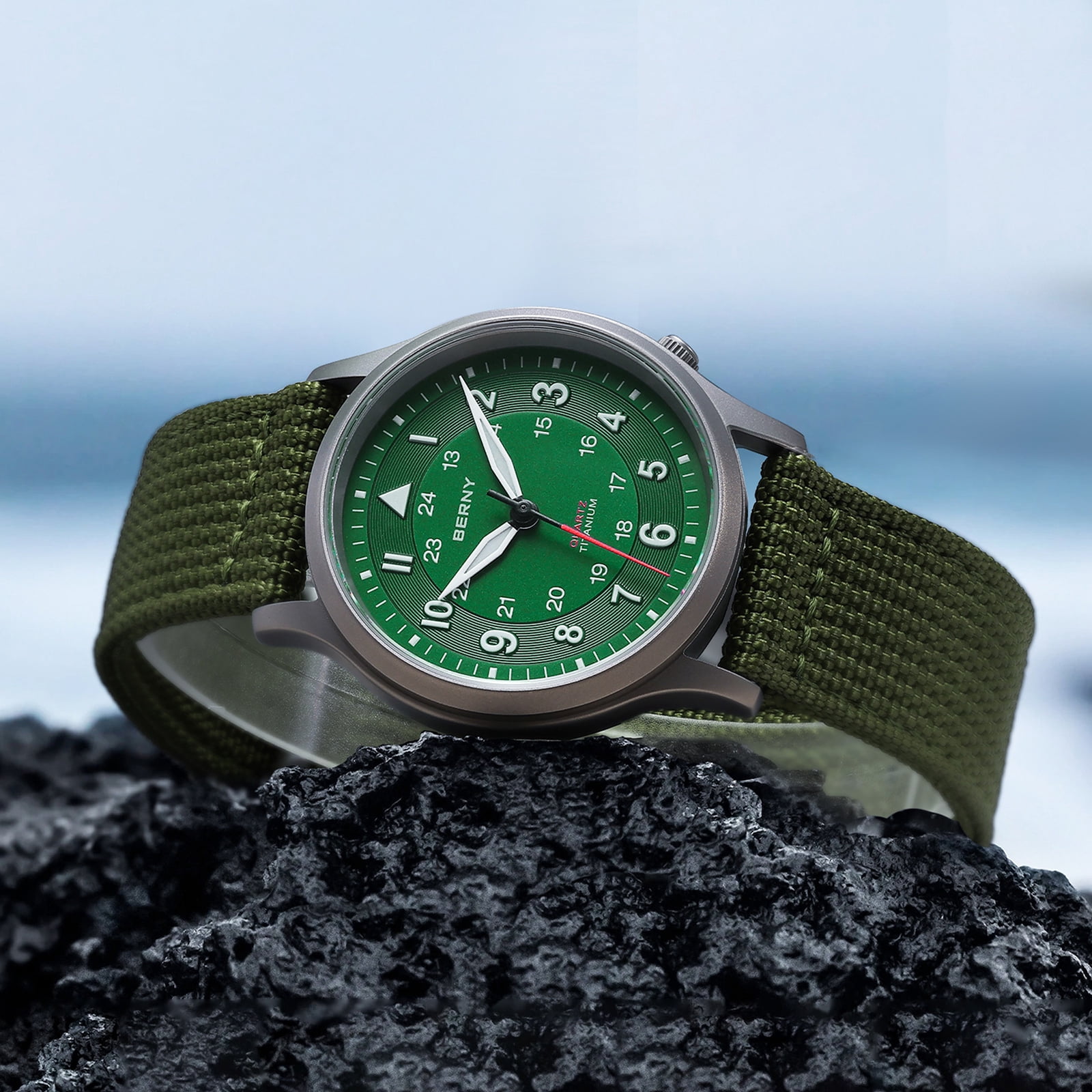 BERNY Titanium Watches for Men, Japanese Quartz Movement Men's Field Watch, 5ATM Waterproof Military Wristwatch for Men, Analog Sport Watches, Green