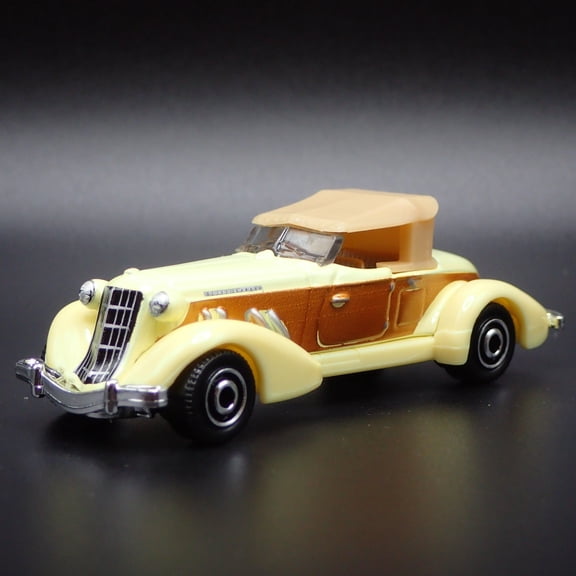 Open Box 1936 36 AUBURN SPEEDSTER 851 BOAT TAIL 1:64 SCALE DIORAMA DIECAST MODEL CAR