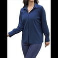 thumbnail image 2 of Blusa Elegante de Larga para Mujer, Estilo Informal, con Cuello Abotonado y Plisada Al Frente. Azul Marino S, 2 of 7