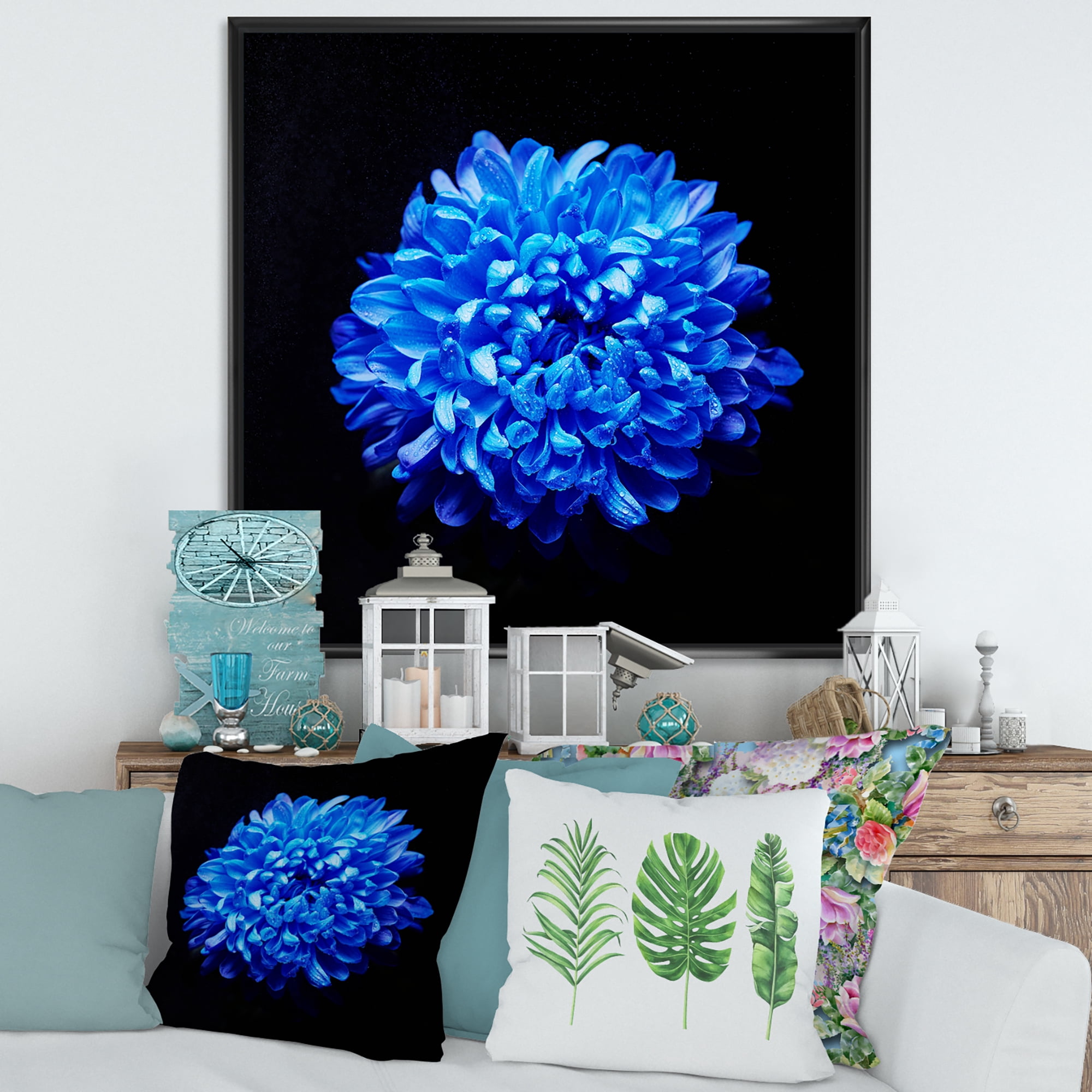 Designart 'Dew Drops on Blue Aster ' Traditional Framed Canvas Wall Art Print