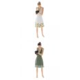 thumbnail image 1 of 2 Piezas Artesanías 1/64 Resina Mujer Fotografía Escenario Modelo Personas Figuras Juguetes Sunnimix Figura de personas de modelos en miniatura, 1 of 6