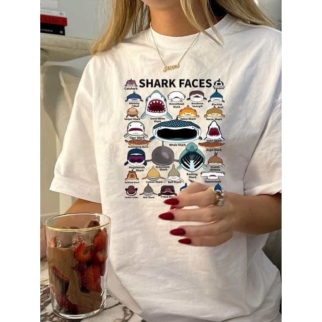 Camisetas gráficas para mujer, de manga corta, de algodón, para verano1pc Vintage Shark Faces Graphic Tee for Women, Casual Round Neck Short Sleeve T-Shirt, Summer Knit Polyester Top with Geometric