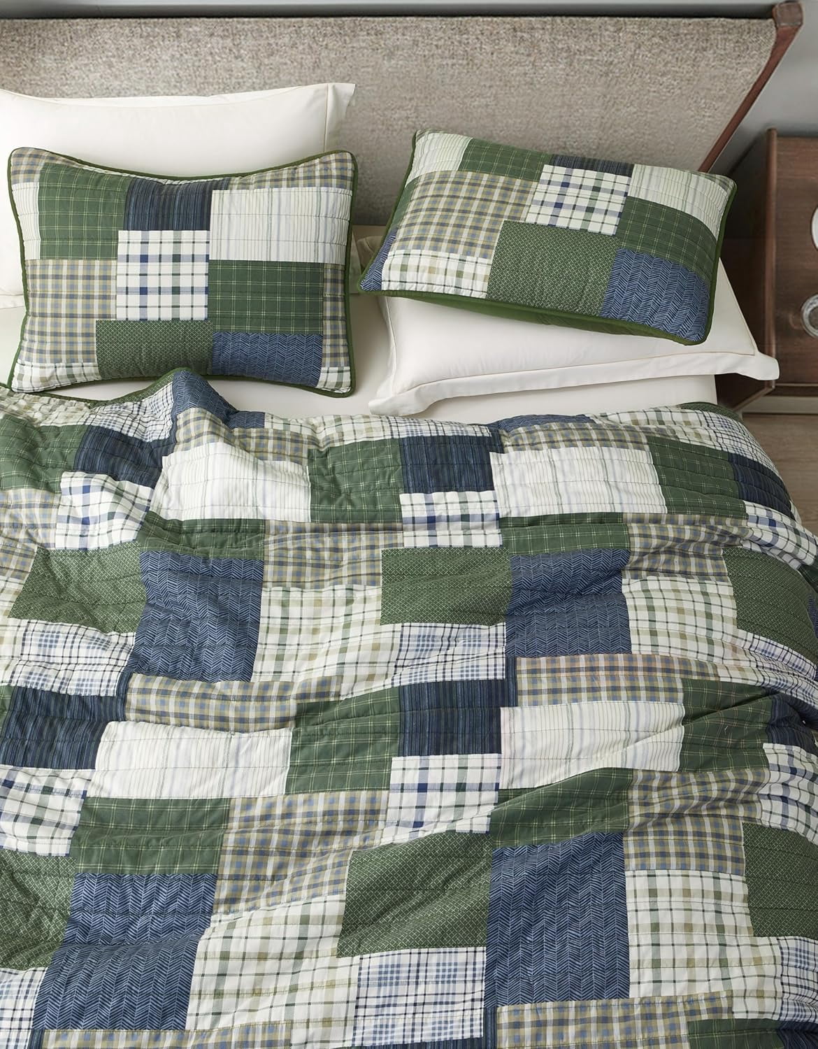 Chezmoi Collection Cedar 3-Piece Printed Patchwork Quilt Set, Green Navy Plaid Coverlet, Pre-Washed Microfiber Lightweight Bedspread for All Seasons, Oversized King Size