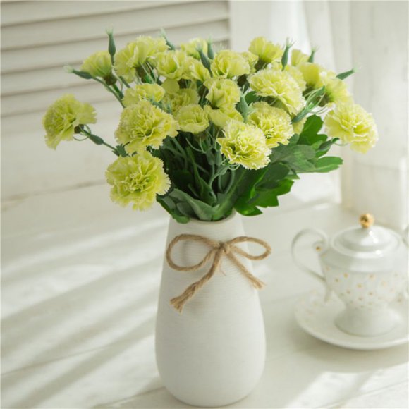 Silk Flowers & Plants