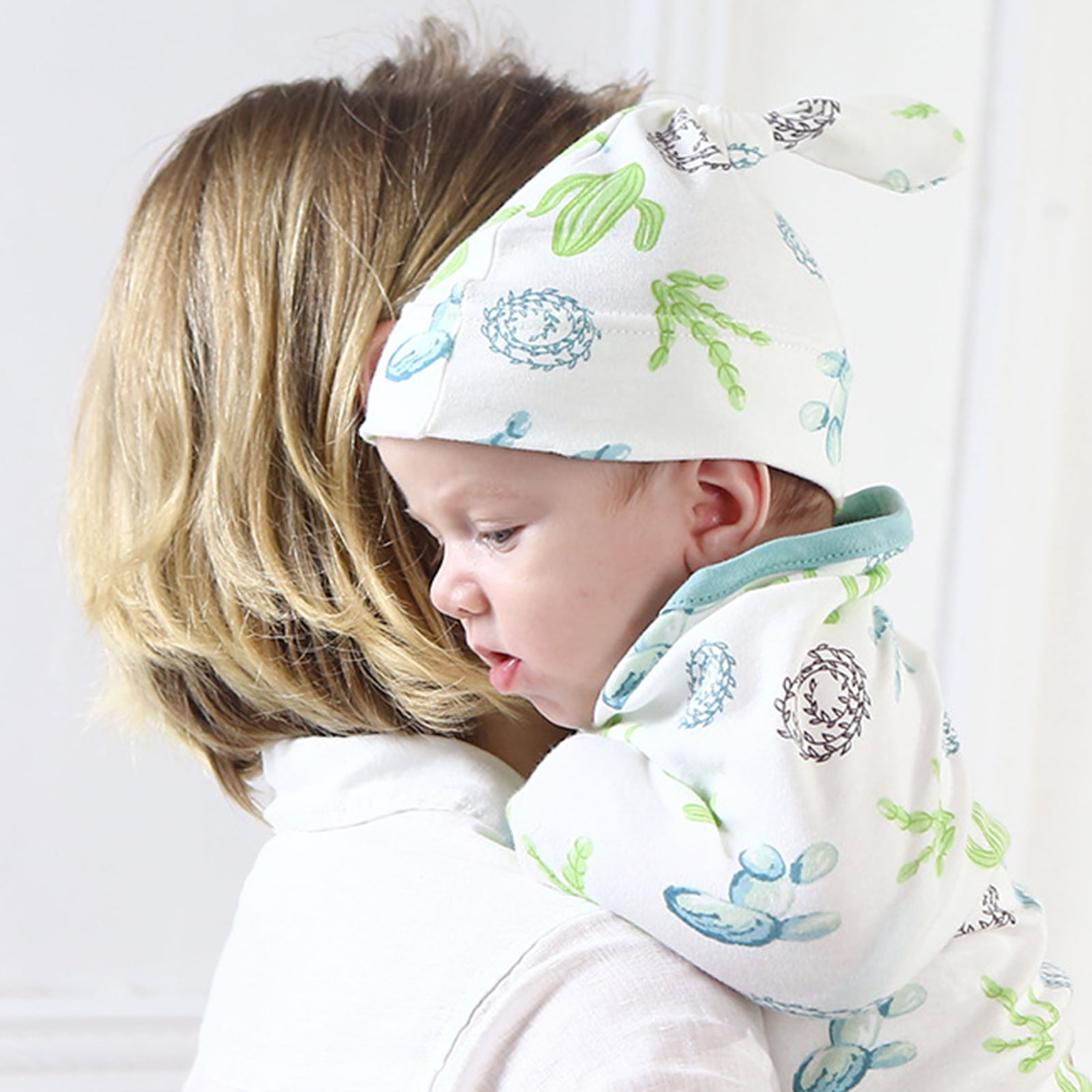 Swaddle and cap set outlet