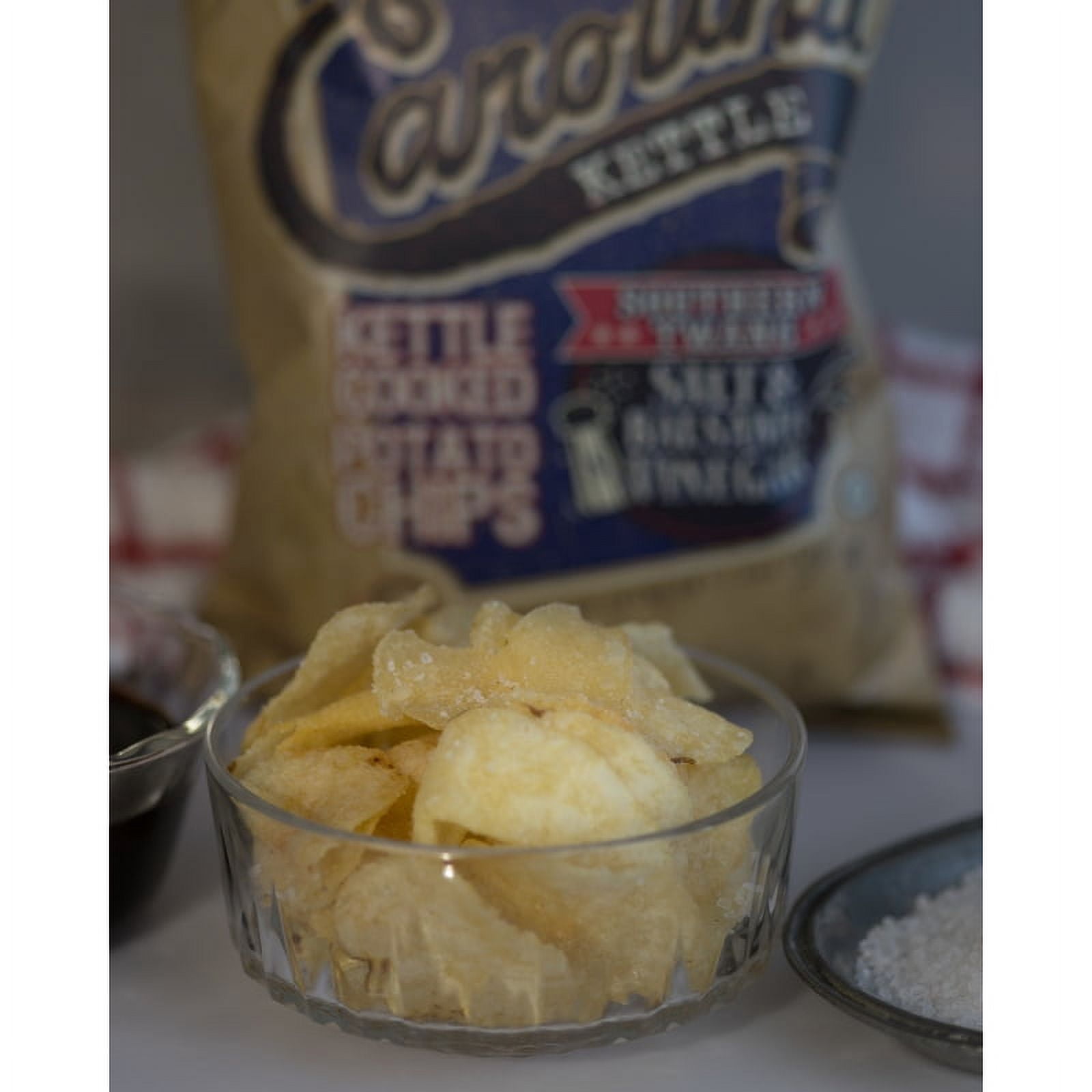 1 in 6 Snacks 9023910 5 oz Bagged Carolina Salt & Balsamic Vinegar Potato Chips - Case of 14