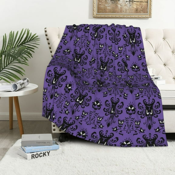 Haunted Horror Mansion Throw Blanket Lightweight Fleece Flannel Blanket Normal Super Cozy Soft All Seasons Blanket For Women Men Gifts Bed Couch Home Decor