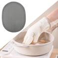 thumbnail image 1 of Mitts de horno soportador de maceta resistente al calor con bucle colgante Guantes de horno de baches múltiples para acampar en la barbacoa Microondas Gris, 1 of 8