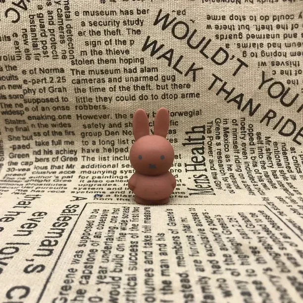Figuras de acción japonesas de Miffy, modelo de conejo lector, juguetes, linda muñeca de dibujos animados, decoración de pasteles de escritorio, juguetes coleccionables, regalos para niños