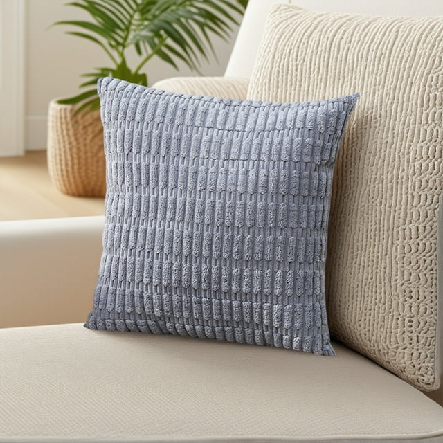 Funda de cojín decorativa REGALWOVEN de terciopelo suave, con rayas bohemias, color gris pizarra, 20" x 20"