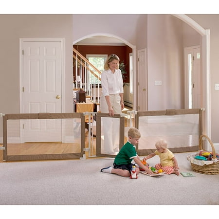retractable indoor gate