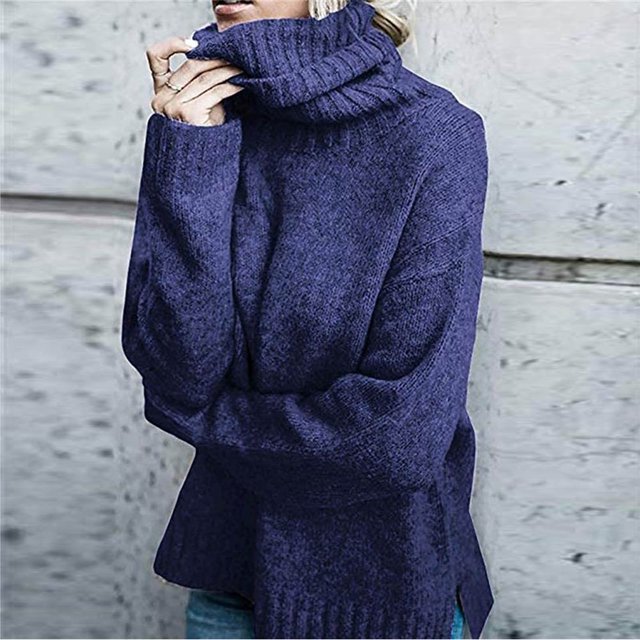 Chandail Uni à Manches Longues pour Femmes, Col Roulé Ample, Chandail Tricoté de Couleur Bleu Foncé. Ce Chandail à Enfiler Présente une Coupe Décontractée, Col Roulé Côtelé et Manches Longues, Style Décontracté avec jeans en denim. Fabriqué en Matériau Acrylique, Idéal pour Superposer au Printemps et à l'Automne.