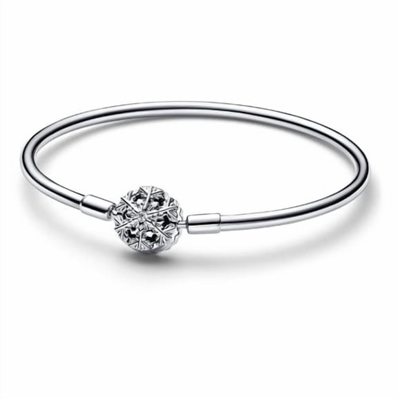 Pandora Moments Sparkling Snowflake Clasp Bangle
