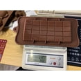 thumbnail image 4 of Molde de silicona de 24 cavidades - apto para uso alimentario, resistente al calor de -30 ℃ a 230 ℃, 22 x 10,5 cm - para elaborar chocolate, pasteles, gelatinas y jabón, 4 of 5