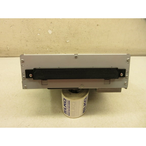 Pre-Owned 10 11 land Rover LR4 AM FM CD Navigation Radio Player Receiver OEM LKQ - Verify Specific Vehicle Fitment In Description - (Good)