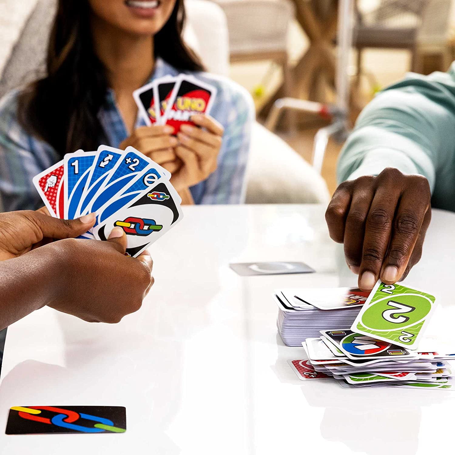 Mattel UNO Party Card Game Larger Groups Wilder Rules Faster Fun 6 to 16 Players