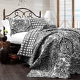 thumbnail image 4 of Lush Decor Ensemble de Literie Léger Réversible 3 Pcs Motif Imprimé Paisley Damas Aubree, Très Grand, Noir et Blanc, 4 of 5