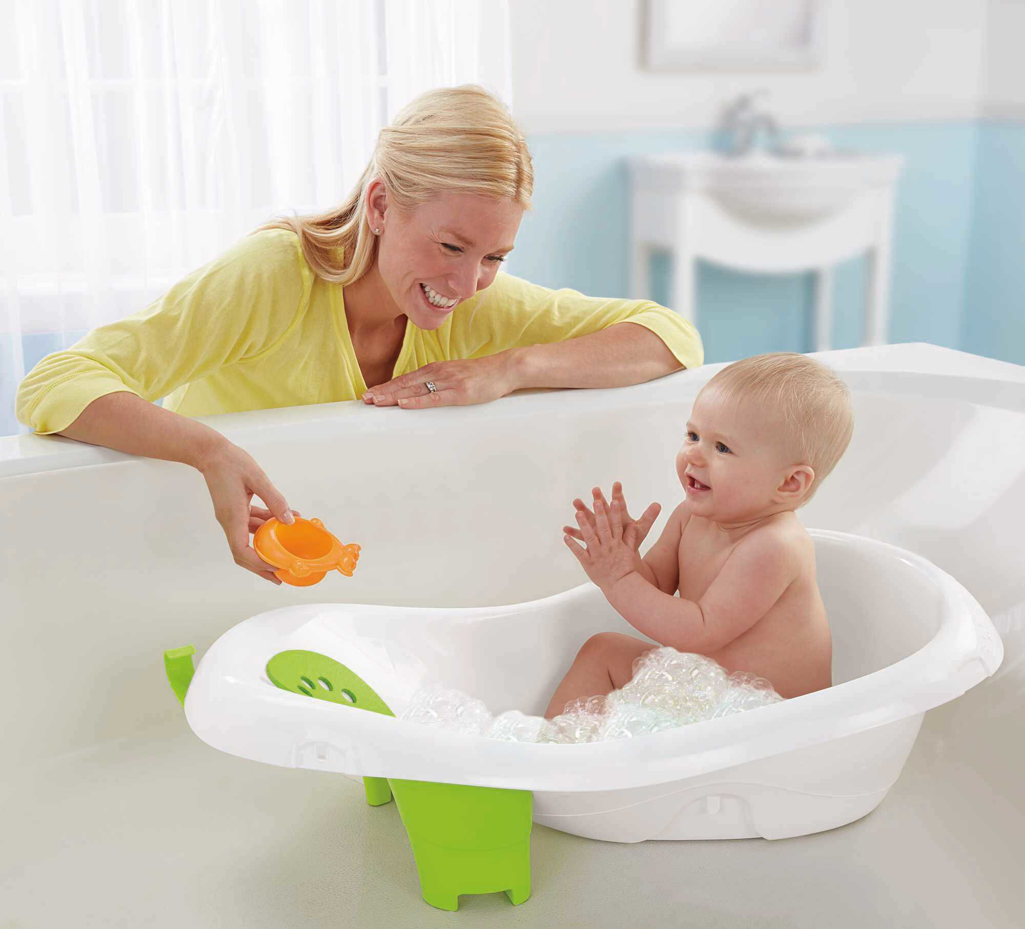 Fisher-Price 4-in-1 Sling ‘n Seat Tub Adjustable Baby Bath for Infant to Toddler with 2 Toys, Unisex - image 3 of 7