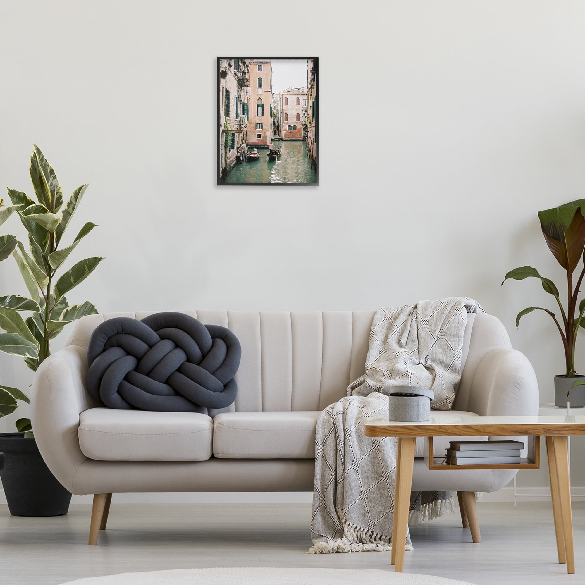 Stupell Industries Canal Gondolas Scene Town & City Photography Black Framed Art Print Wall Art, 16 x 20