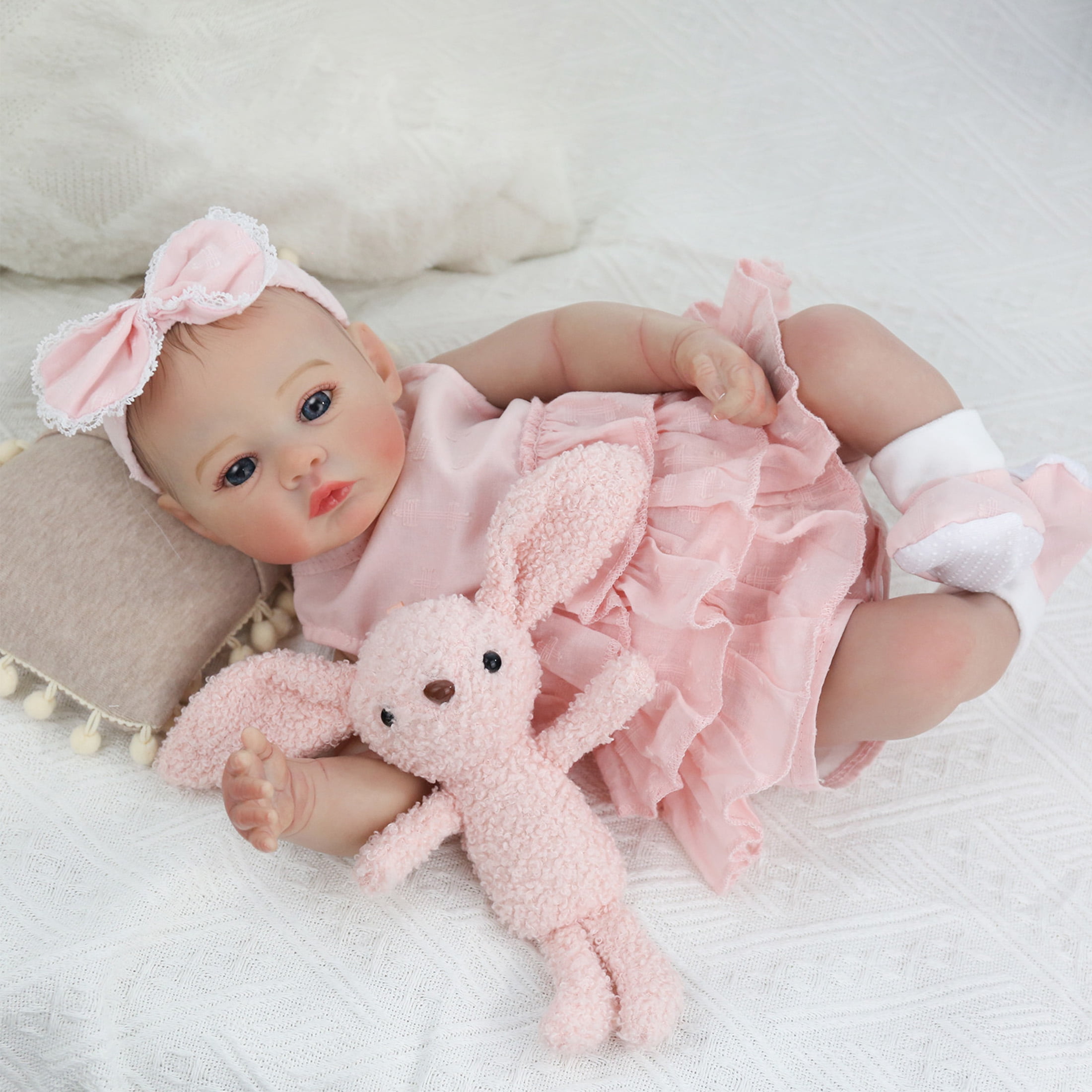 Lifelike Reborn Baby Dolls Girl - 18 Inch Realistic Newborn Eyes Open Doll with Soft Cloth Weighted Body, Real Life Dolls Gift Set for Kids Age 3+