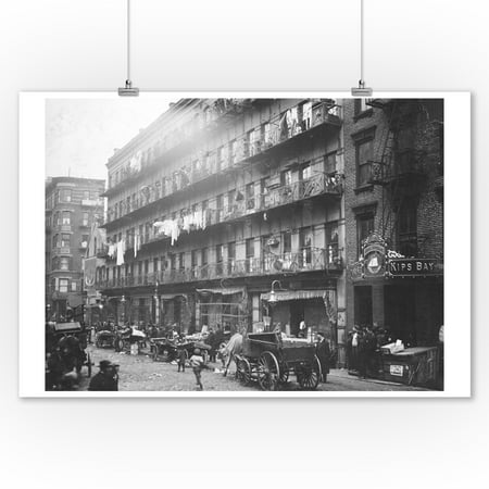 Apartment Building with Clothes Drying Outside NYC Photo (9x12 Art Print, Wall Decor Travel