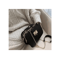 thumbnail image 4 of Bolso Bandolera Xtellar Para Mujer Con Hebilla Metálica Color Negro, 4 of 4