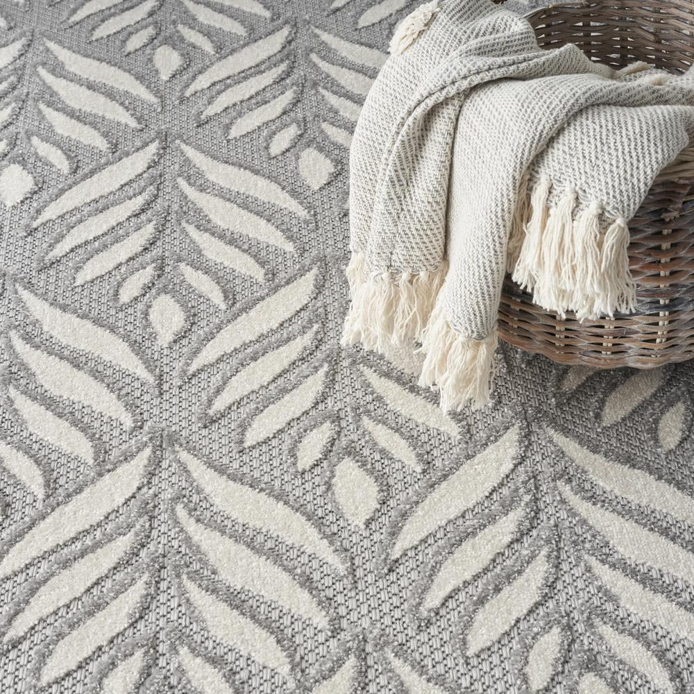 Nourison Aloha Indoor/Outdoor Grey 6' x 9' Area Rug, (6x9)