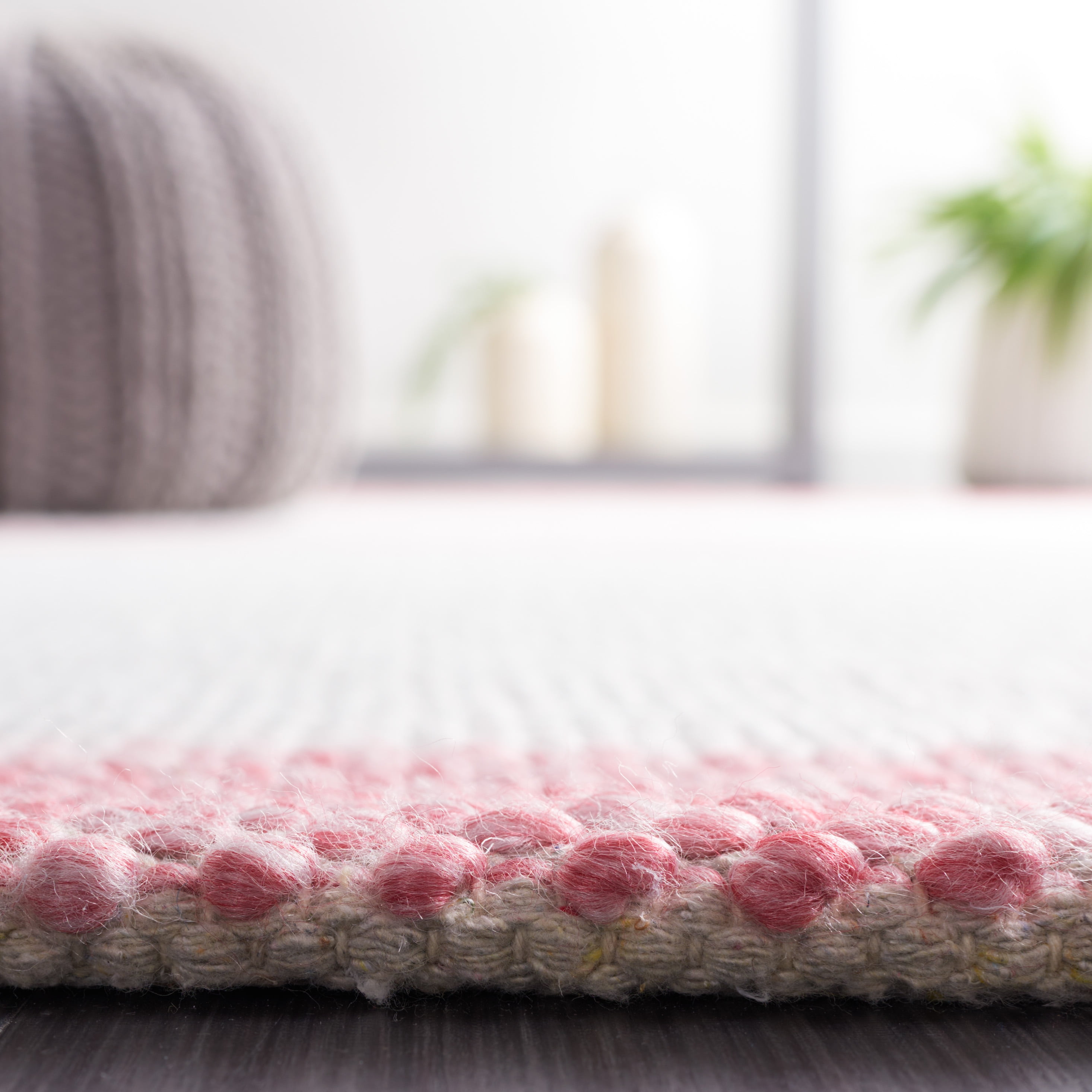 SAFAVIEH Natura Marina Striped Wool Area Rug, Ivory/Pink, 4' x 6'