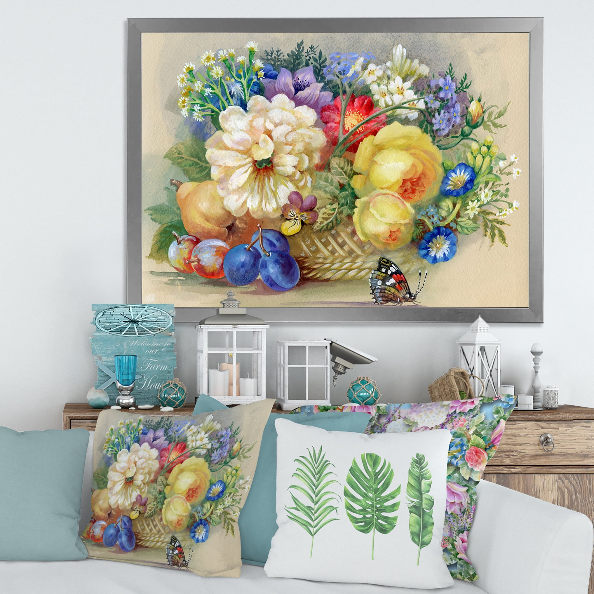 Designart 'Vintage Still Life Of White and Yellow Flowers' Traditional Framed Art Print