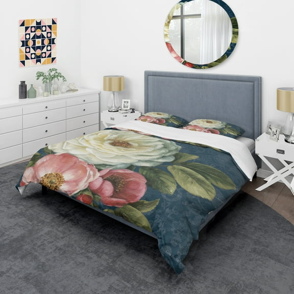 Designart 'White and Pink Damask Rose Flowers' Shabby Duvet Cover Set
