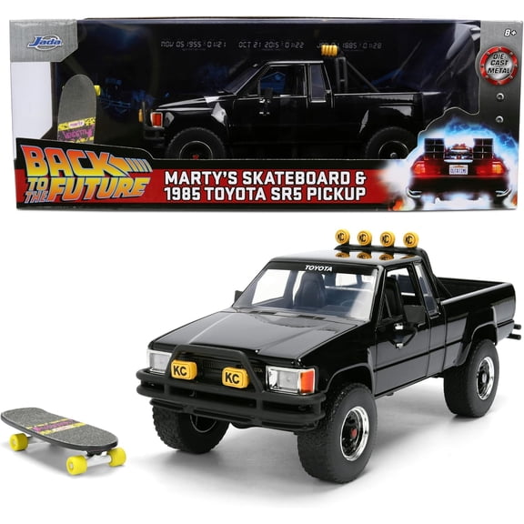1:24 HWR - '85 Toyota SR5 Pickup w/Marty's Skateboard