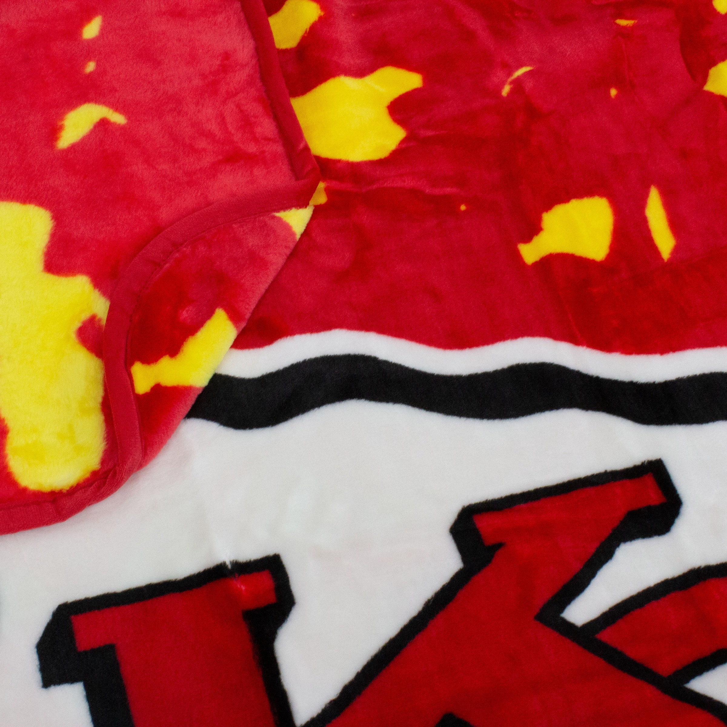Kansas City Chiefs 50 x 60 Teen Adult Unisex Comfy Throw Blanket