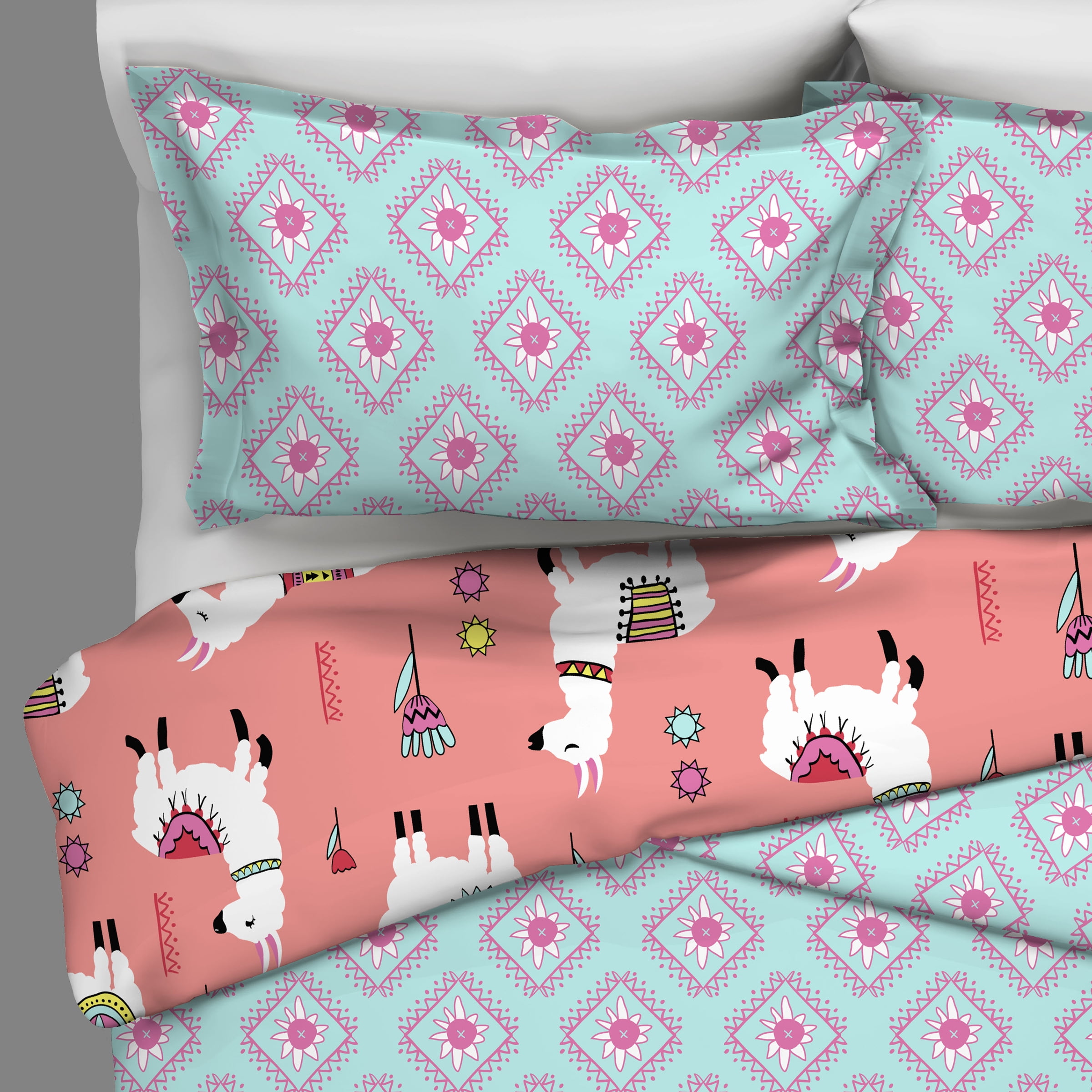 Vue Llama Drama Reversible 3 Piece Quilt Set, Full/Queen