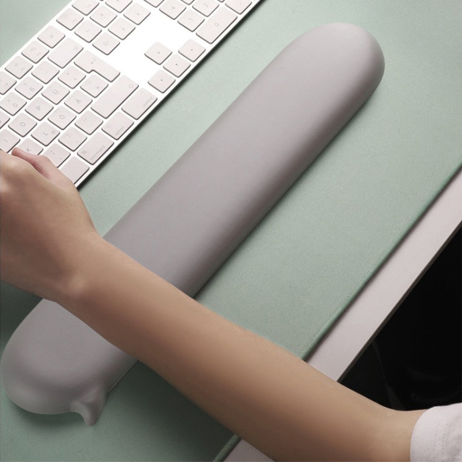Soft Rubber Keyboard Wrist Rest, 15.7x3.1inch Sturdy Wrist Rest for Computer Keyboard, Provide Support and Reduce Stress, Ideal for Home Offices, Gaming (Gray)
