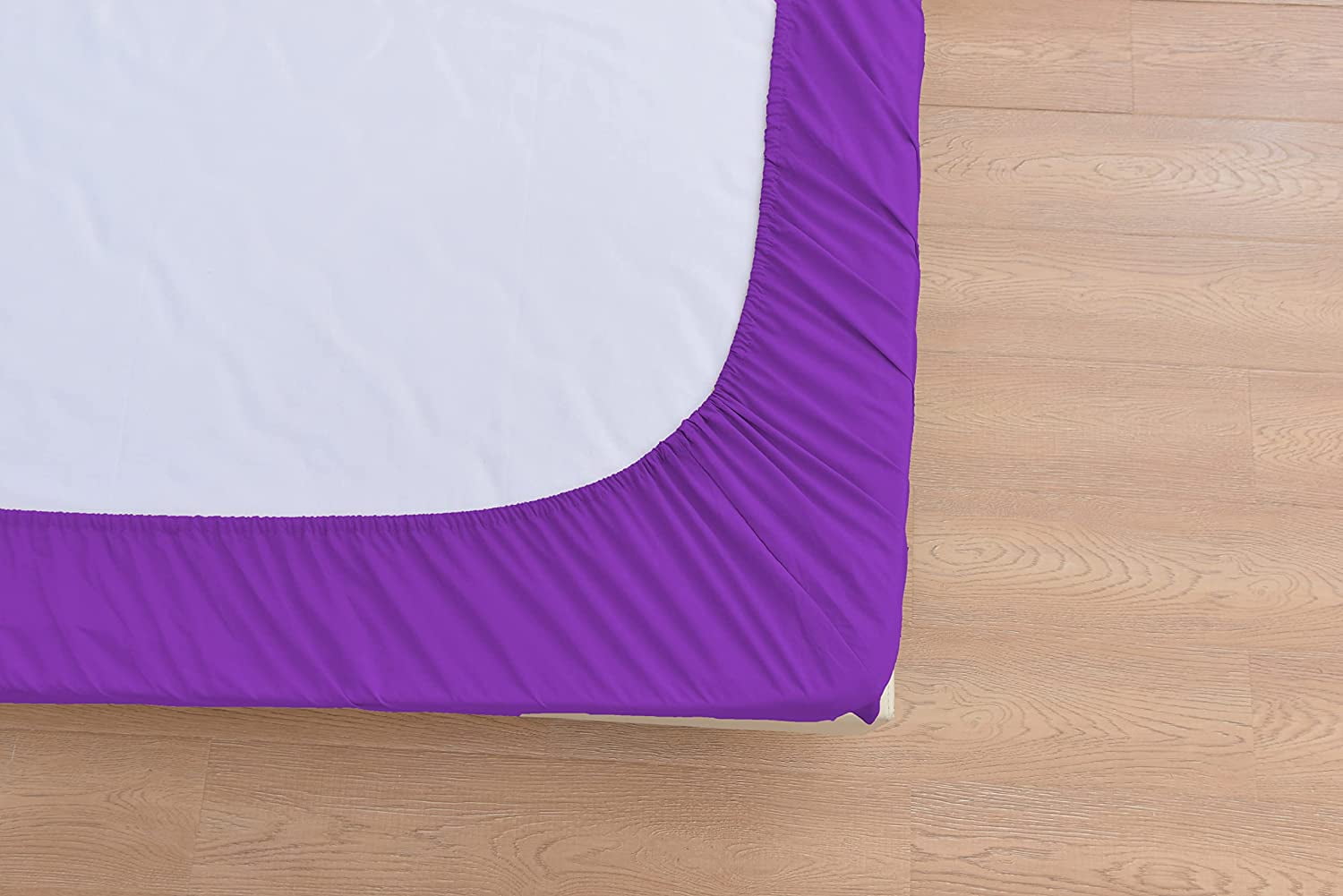 The Season Essentials Wrinkle Free Sheet Sets with Deep Pockets & Stain Resistant, 4 pc, 1800 Thread Count Bamboo Based – Violet, Queen