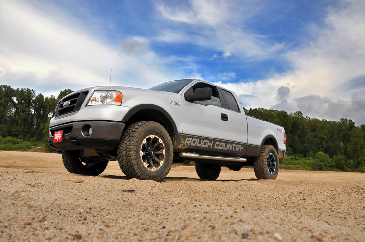 Rough Country 2.5" Leveling Kit (fits) 1997-2003 F150 4WD | N3 Shocks | Torsion Bar / Lift Blocks Suspension | 47430
