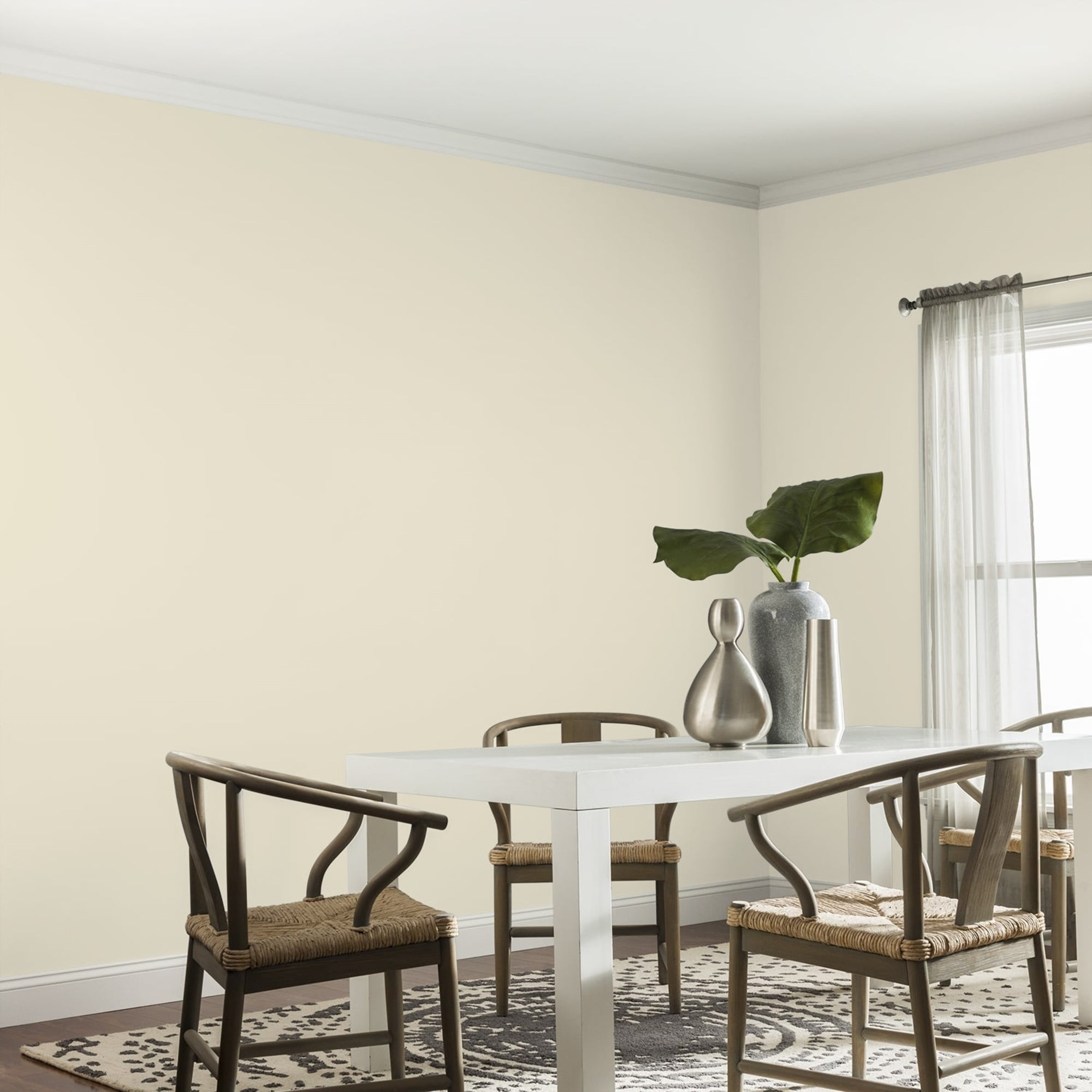 Glidden Fundamentals Vanilla Love / Off-White Eggshell Interior Paint, 1 Quart