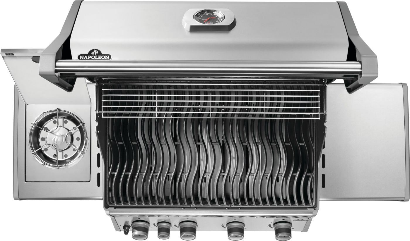 Napoleon Rogue® 525 4-Burner Natural Gas Grill with Range Side Burner in Stainless Steel