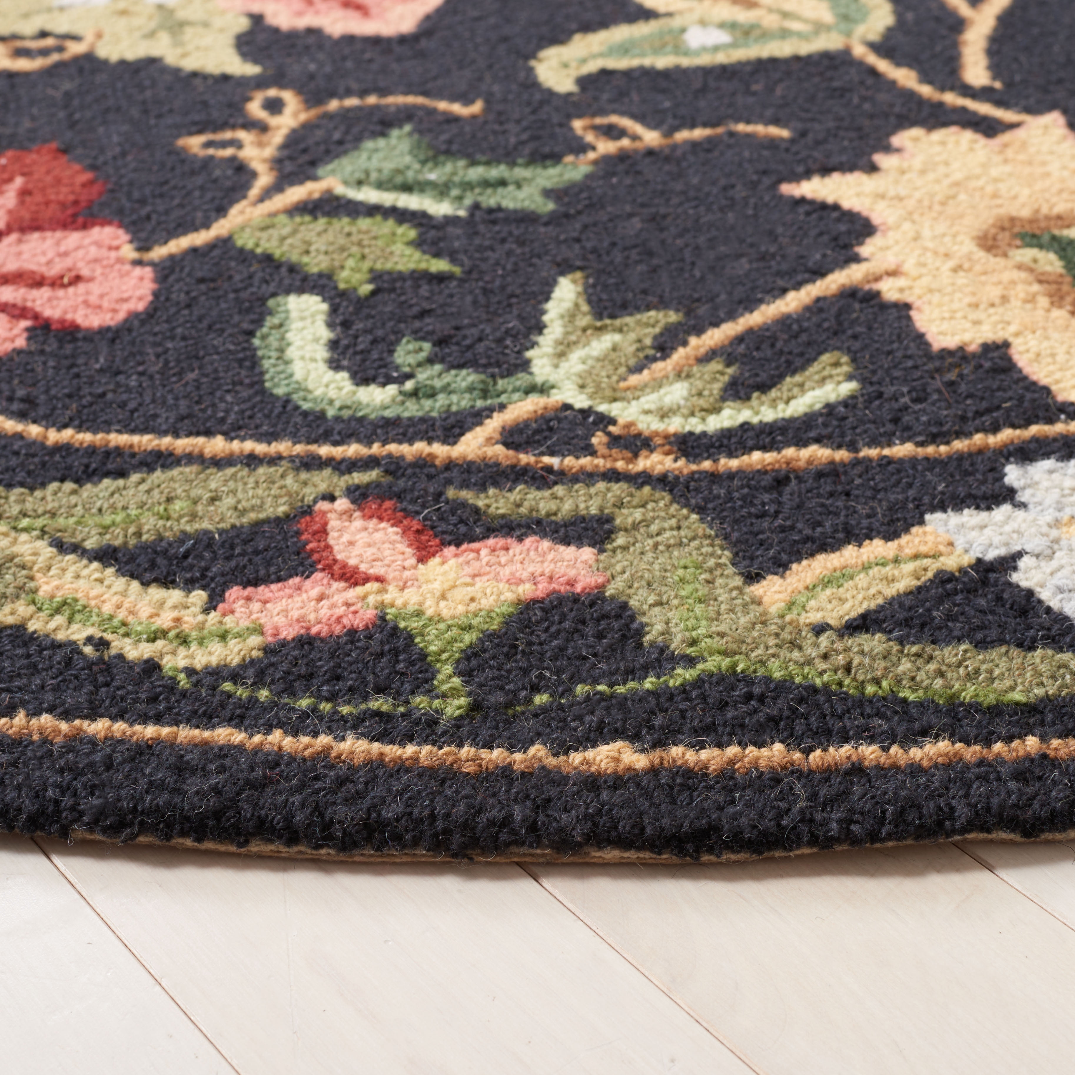 Safavieh Chelsea Gisselle Bordered Wool Area Rug, Black, 7' x 7' Round