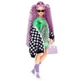 thumbnail image 3 of Barbie Poupée Barbie Extra n° 18 avec Robe en Jersey et Veste Oversize à Carreaux, 3 of 6