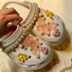 thumbnail image 5 of Bonitos abalorios de zapatos para niñas, abalorios de zapatos de resina 3D para mujeres y niños, abalorios de decoración de joyería de diamantes ostentosos de mariposa, accesorios de cocodri, 5 of 5