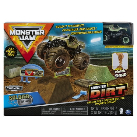 Monster Jam Dirt Truck Vehicle Playset (9 Pieces)